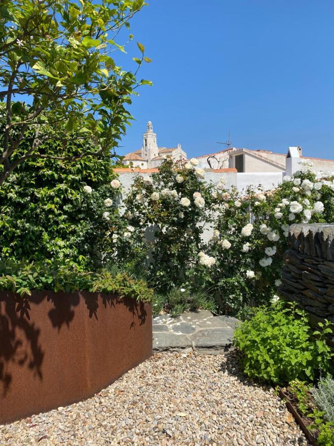Centric Townhouse With Sea View - Casa Marta Villa Cadaqués Buitenkant foto